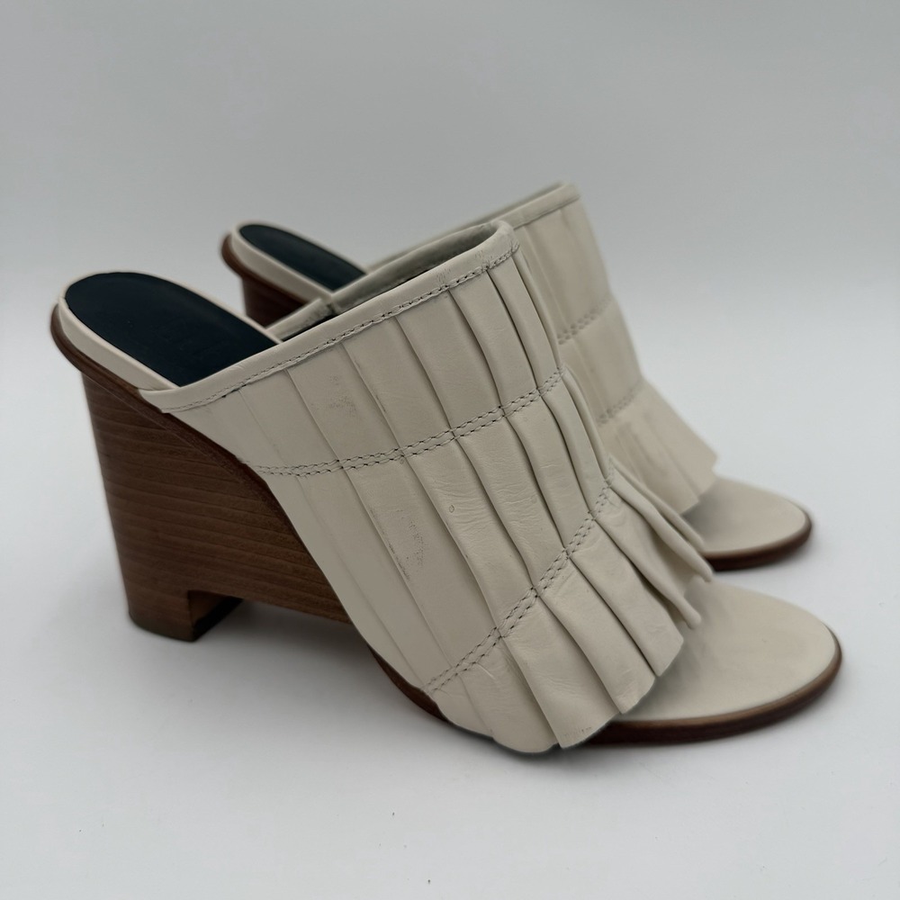 Tibi‎ Cream White Fringe Leather Wooden Wedge Mule Women's Size 8.5 EU 39